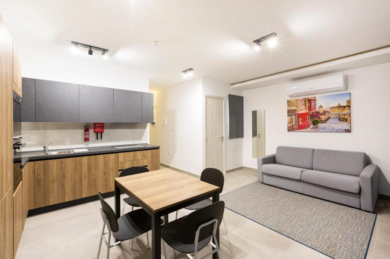 Apartment 13-hosted By Sweetstay *